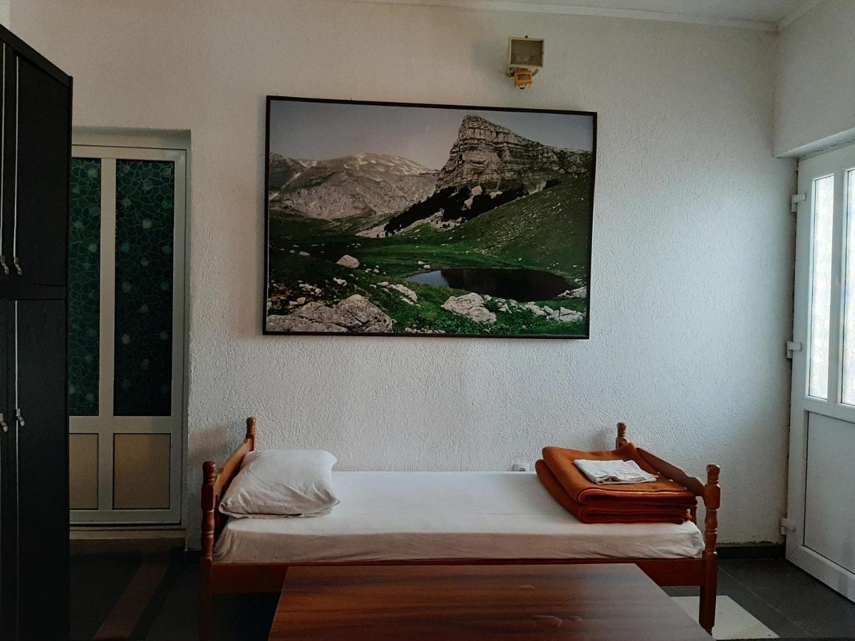 Apartmani Herceg Gacko エクステリア 写真