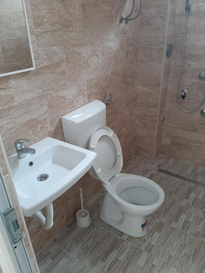 Apartmani Herceg Gacko エクステリア 写真
